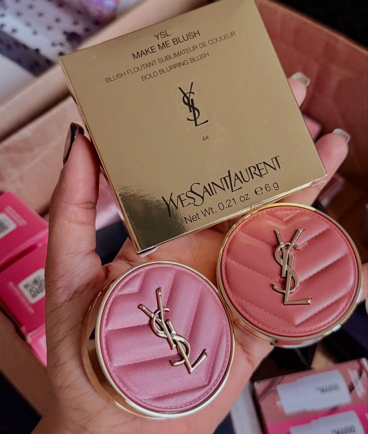 Yves Saint Laurent Make Me Blush 24H Buildable Blurring Powder Blush