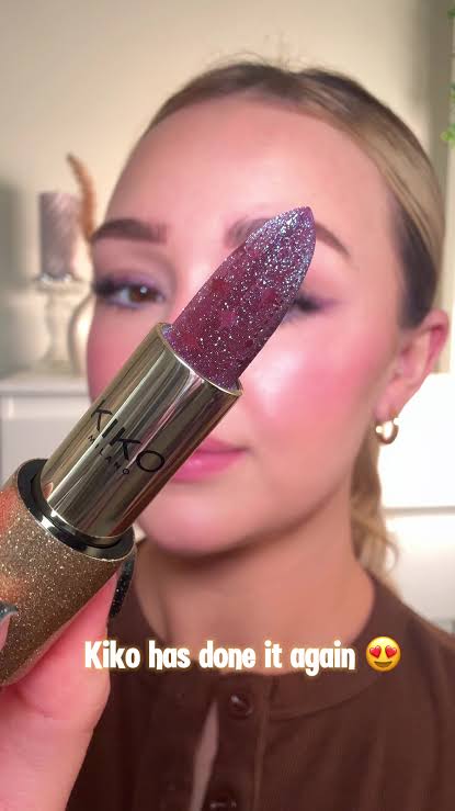 KIKO Milano Holiday Super sparkly metallic lipstick