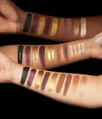 Huda Beauty EMPOWERED EYE SHADOW PALETTE